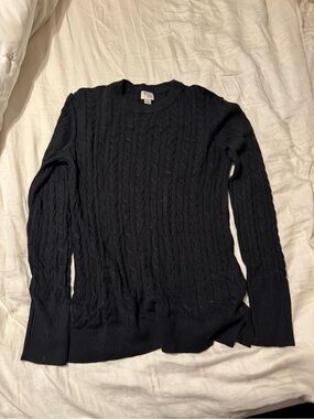 Andeawy Classic Black Cable-Knit Crewneck Sweater